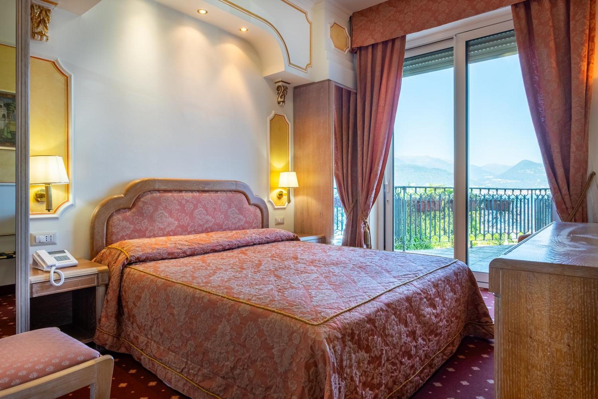 Hotel Astoria 4*