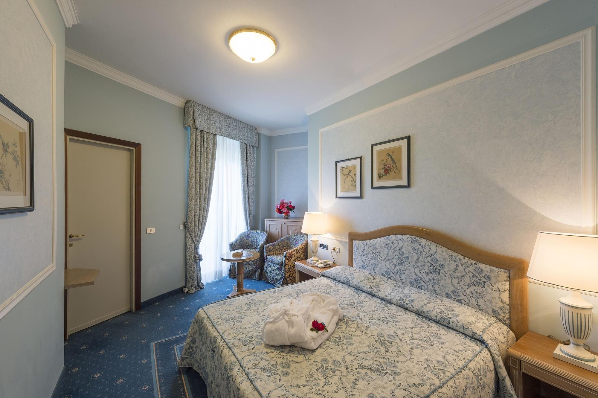 Hotel Astoria 4*